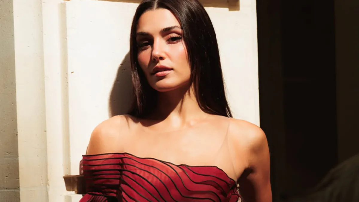 Paris’te Hande Erçel rüzgarı! Tarzıyla Moda Haftası’na damga vurdu: Şıklığıyla tam not aldı