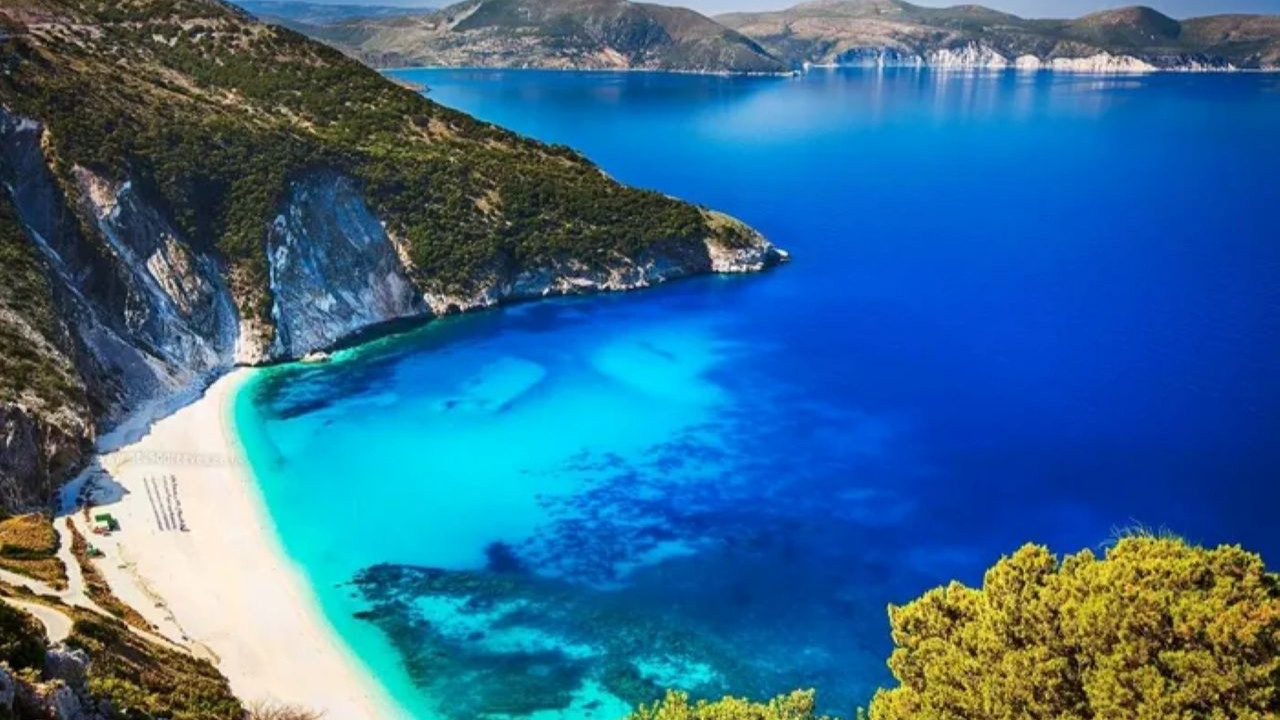 Çanakkale-Limni Adası feribot seferleri başladı