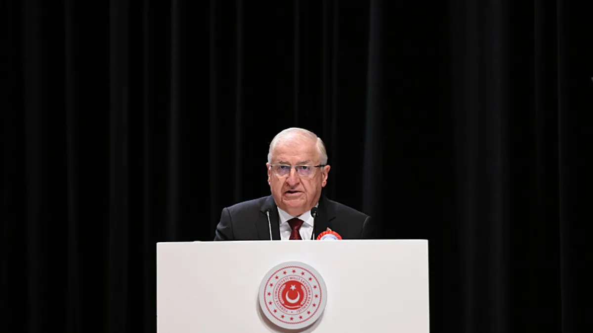 Bakan Yaşar Güler'den 15 Temmuz mesajı: Tarihimizin en anlamlı destanlarından biri