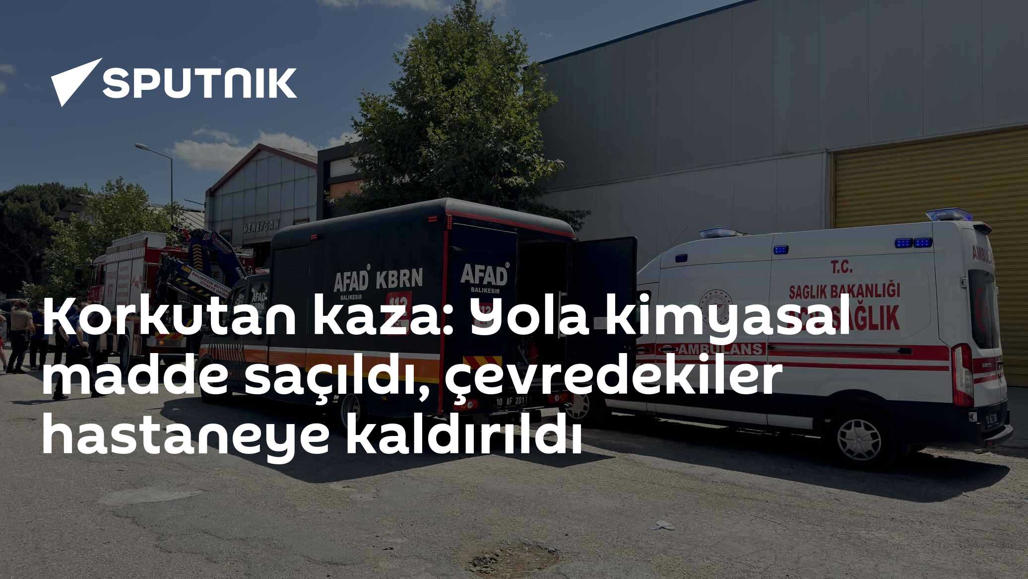 Korkutan kaza: Yola kimyasal madde saçıldı, çevredekiler hastaneye kaldırıldı