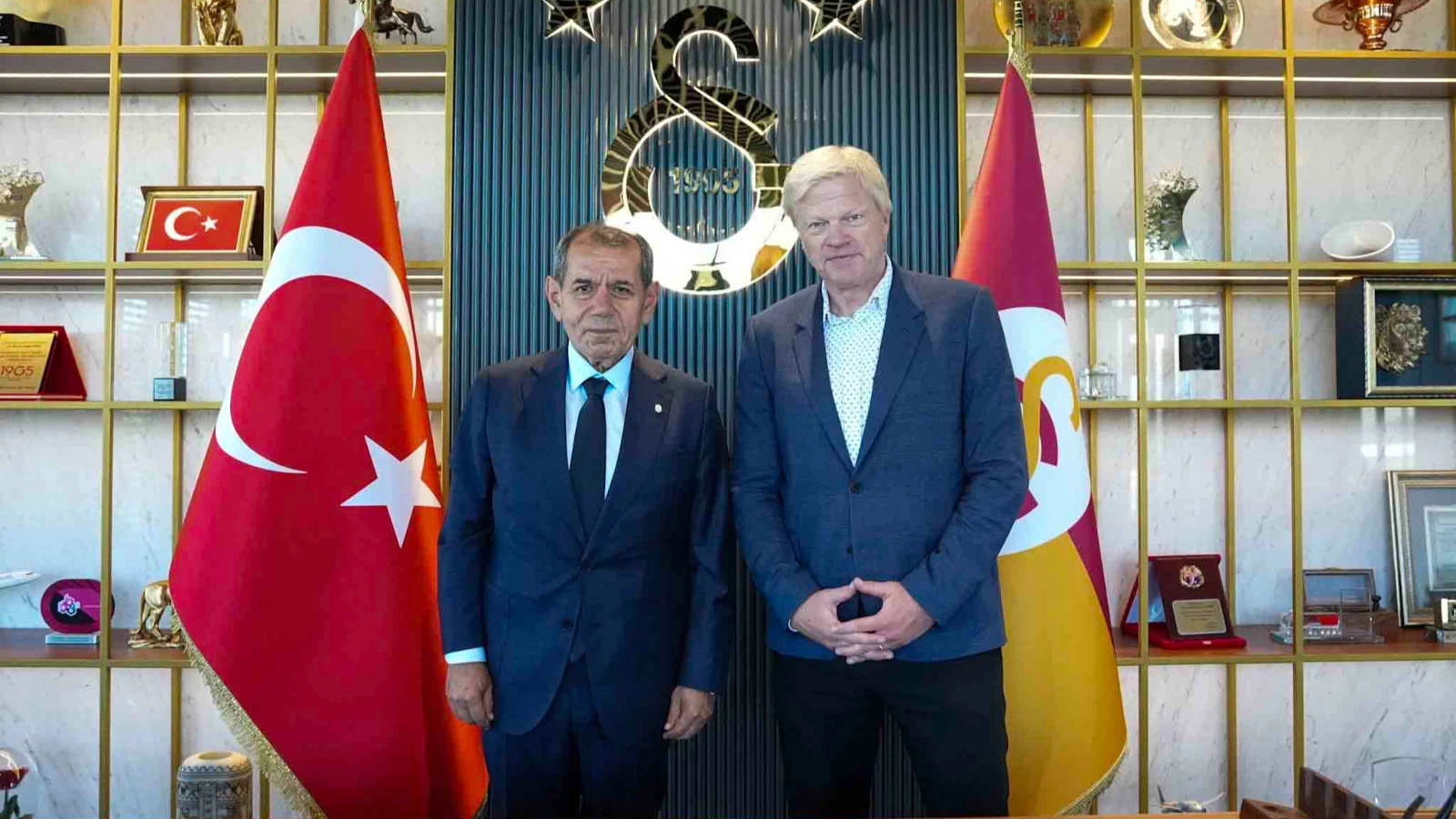 Alman futbolunun efsanevi ismi Oliver Kahn'dan Galatasaray Başkanı Dursun Özbek'e ziyaret