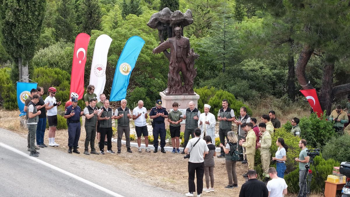 Çanakkale'de orman yangını şehidi Orman Bölge Müdürü Talat Göktepe anıldı