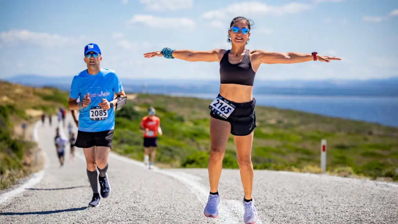 Bozcaada Yarı Maratonu'na 14 ülkeden katılım: 1300 sporcu adada buluştu