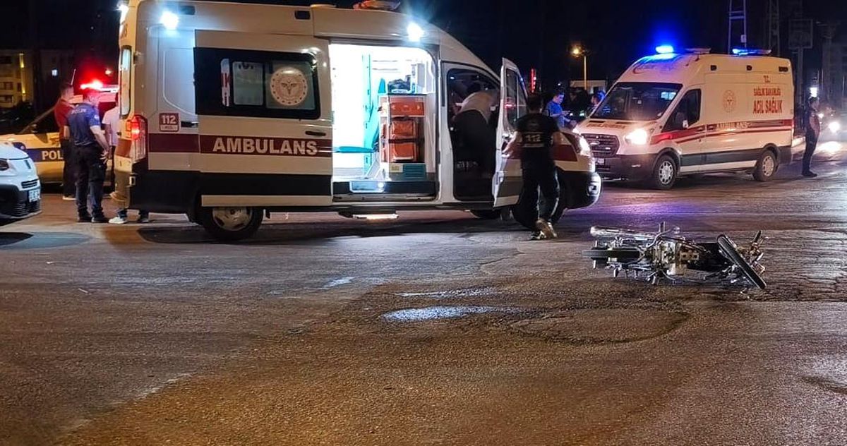 Otomobil ile motosiklet çarpıştı: 1 yaralı