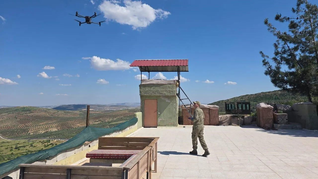 Göklerde teknoloji kalkanı! 391 drone sınırda göreve başladı