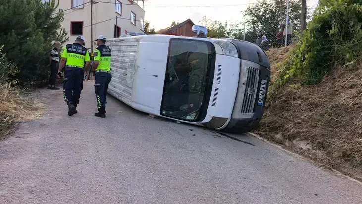 Bursa’da feci kaza! Tarım işçilerini taşıyan minibüs devrildi: Çok sayıda yaralı var
