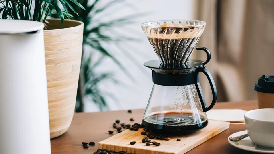 Americano ve filtre kahve arasındaki fark nedir? Hangisi daha sert ve daha kafeinli?