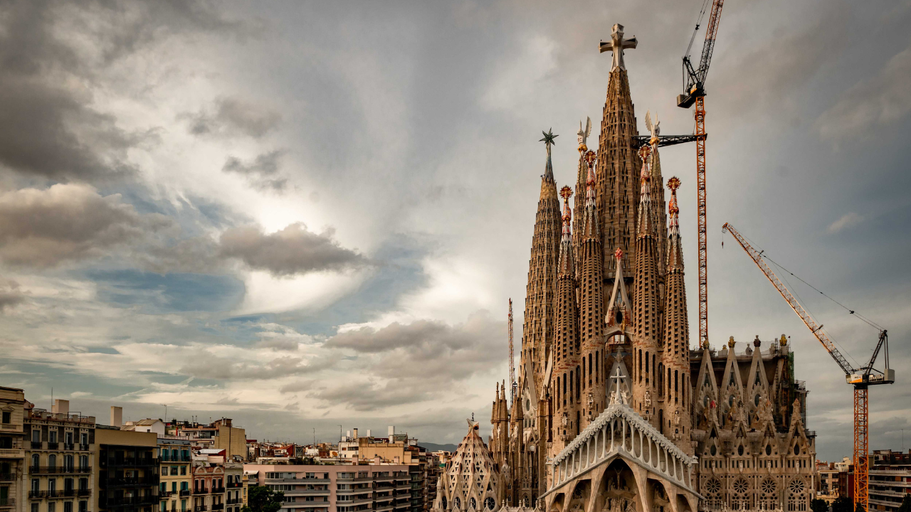 Papa Leo, dünyanın en yüksek kilisesi Sagrada Familia'yı kutsayacak