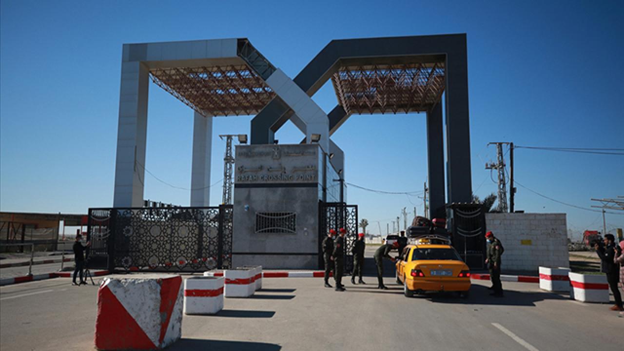 İsrail duyurdu: Gazze'deki iki kritik sınır kapısı yeniden açılıyor