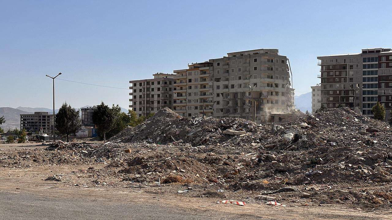 123 kişinin öldüğü Ebrar Sitesi G Blok davasında karar: Müteahhide 17 yıl 4 ay hapis