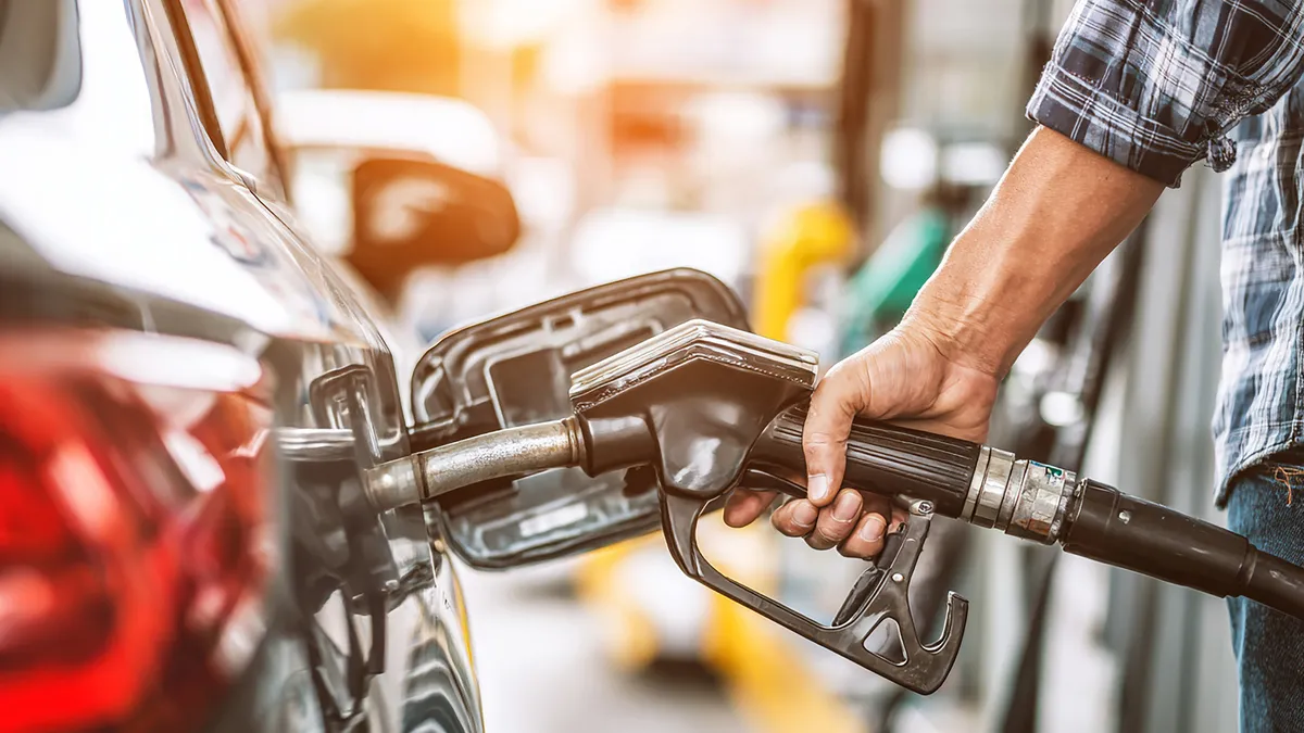 Motorine ikinci zam pompaya yansıdı! 8 Temmuz akaryakıt fiyatları güncellendi