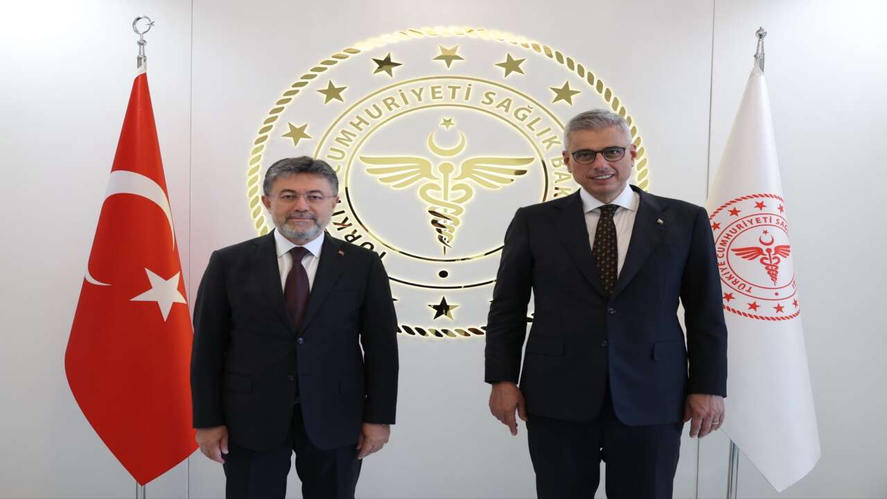 Sağlık Bakanı Memişoğlu ve Tarım ve Orman Bakanı Yumaklı'dan işbirliği toplantısı