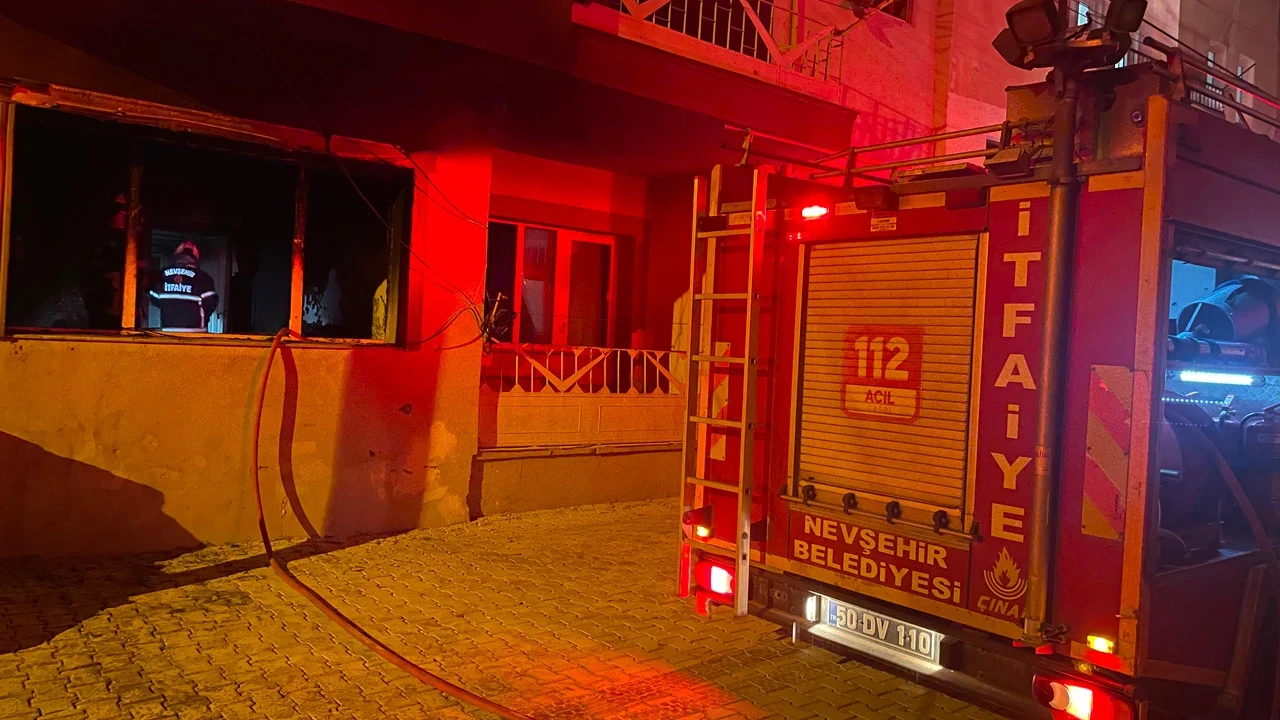 Tartıştığı kardeşinin evini yaktı