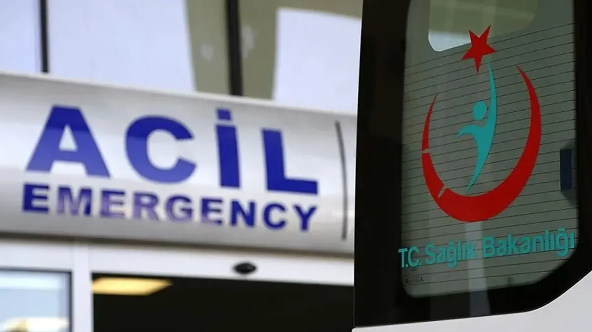 Konya'da hafif ticari araç ile otomobilin çarpıştığı kazada 5 kişi yaralandı