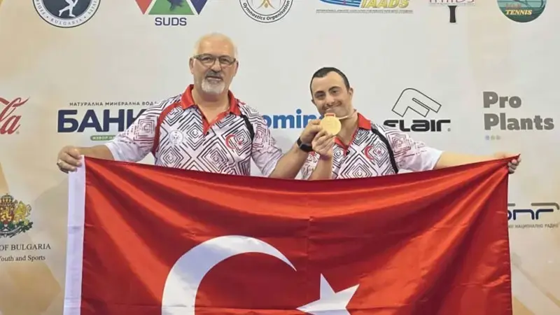 İzmirli down sendromlu sporcudan 7 şampiyonluk birden