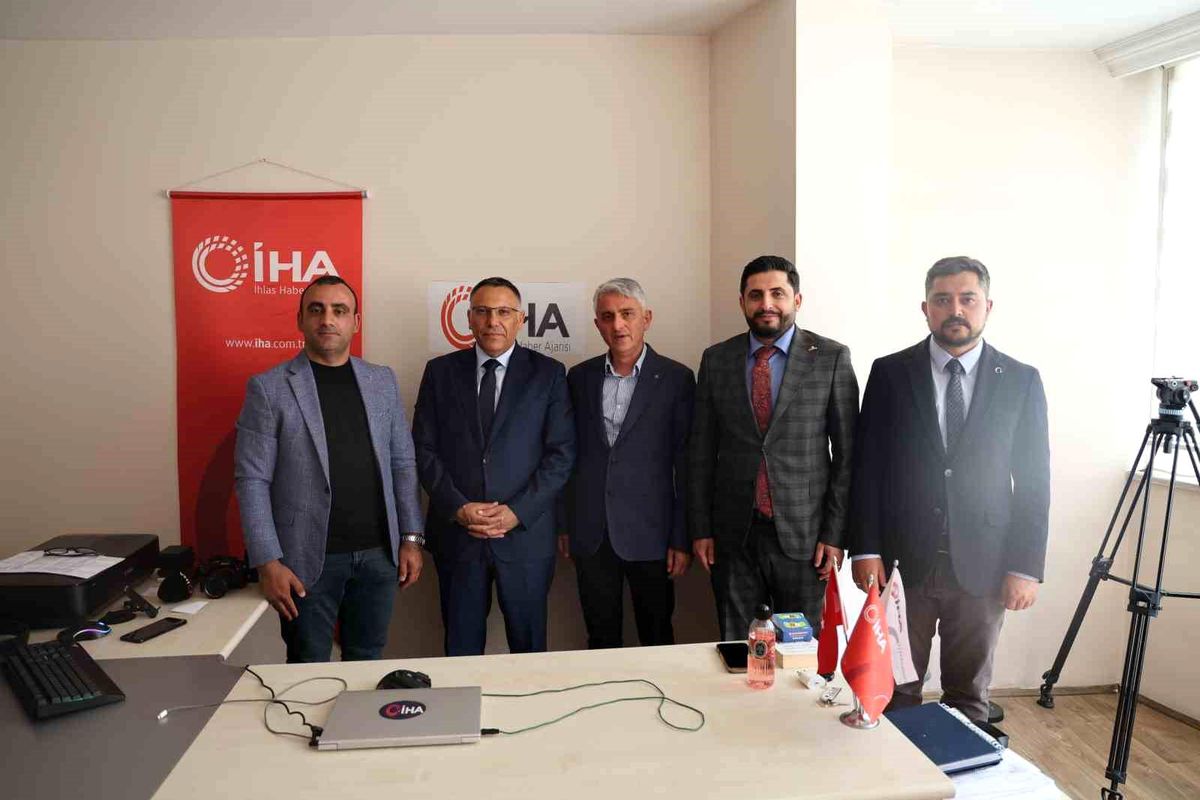 Rektör Gürel'den İHA'ya ziyaret
