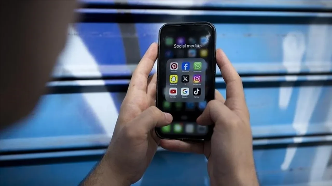 Sosyal medyaya giriş kimlikle mi olacak? Instagram, TikTok, Twitter (X) ve Youtube için kritik karar