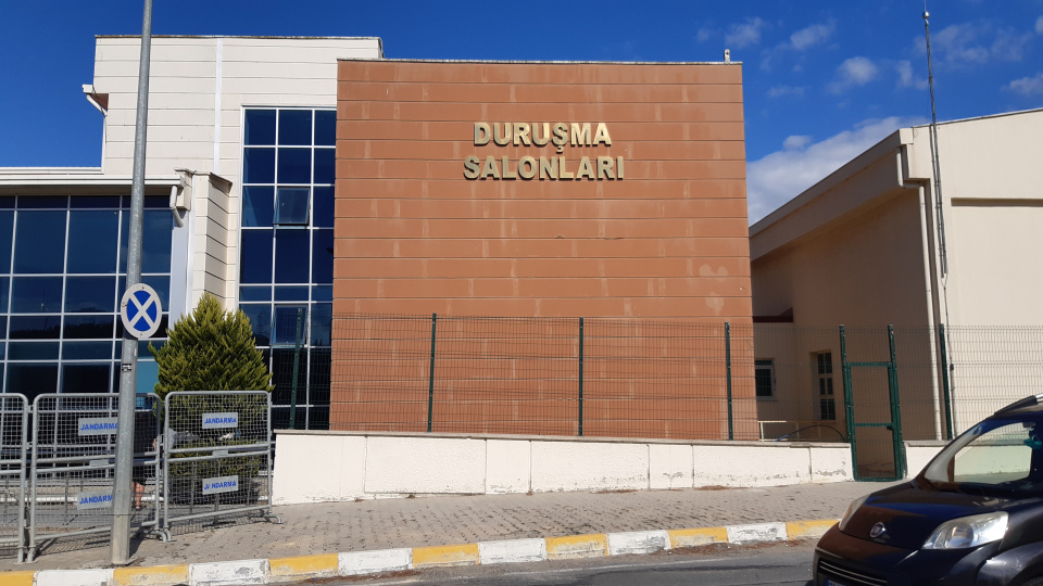 İBB'ye yönelik 'Yolsuzluk' davasında İmamoğlu salondan çıkarıldı