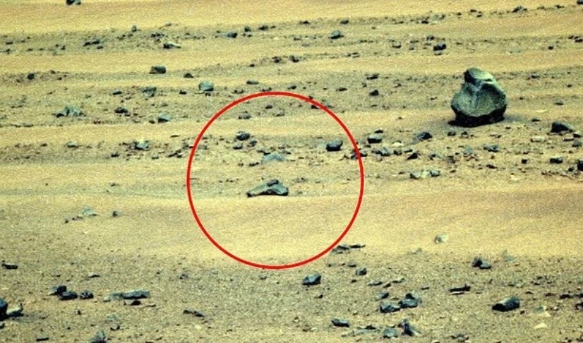 Yıllardır konuşulan Mars gizemi yeniden gündemde: Gerçekten silah olabilir mi? ‘Diğer görüntüleri bilerek sildiler’