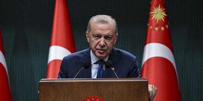 Cumhurbaşkanı Erdoğan cuma namazını Hz. Ali Camisi'nde kıldı