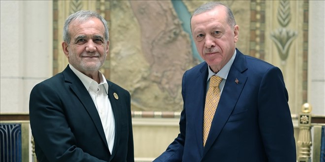 Erdoğan, İran Cumhurbaşkanı Pezeşkiyan'la telefonda görüştü