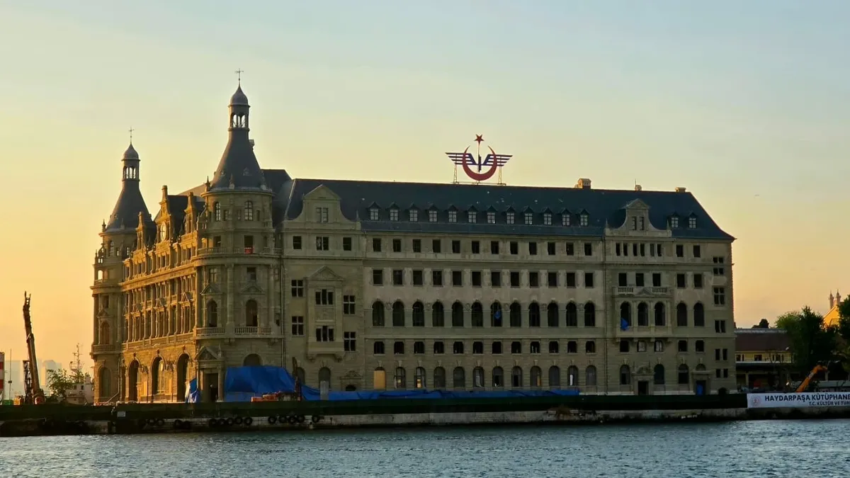 İskeleler kalktı Haydarpaşa yeni yüzünü gösterdi: İstanbul'un simgesi için kapsamlı restorasyon