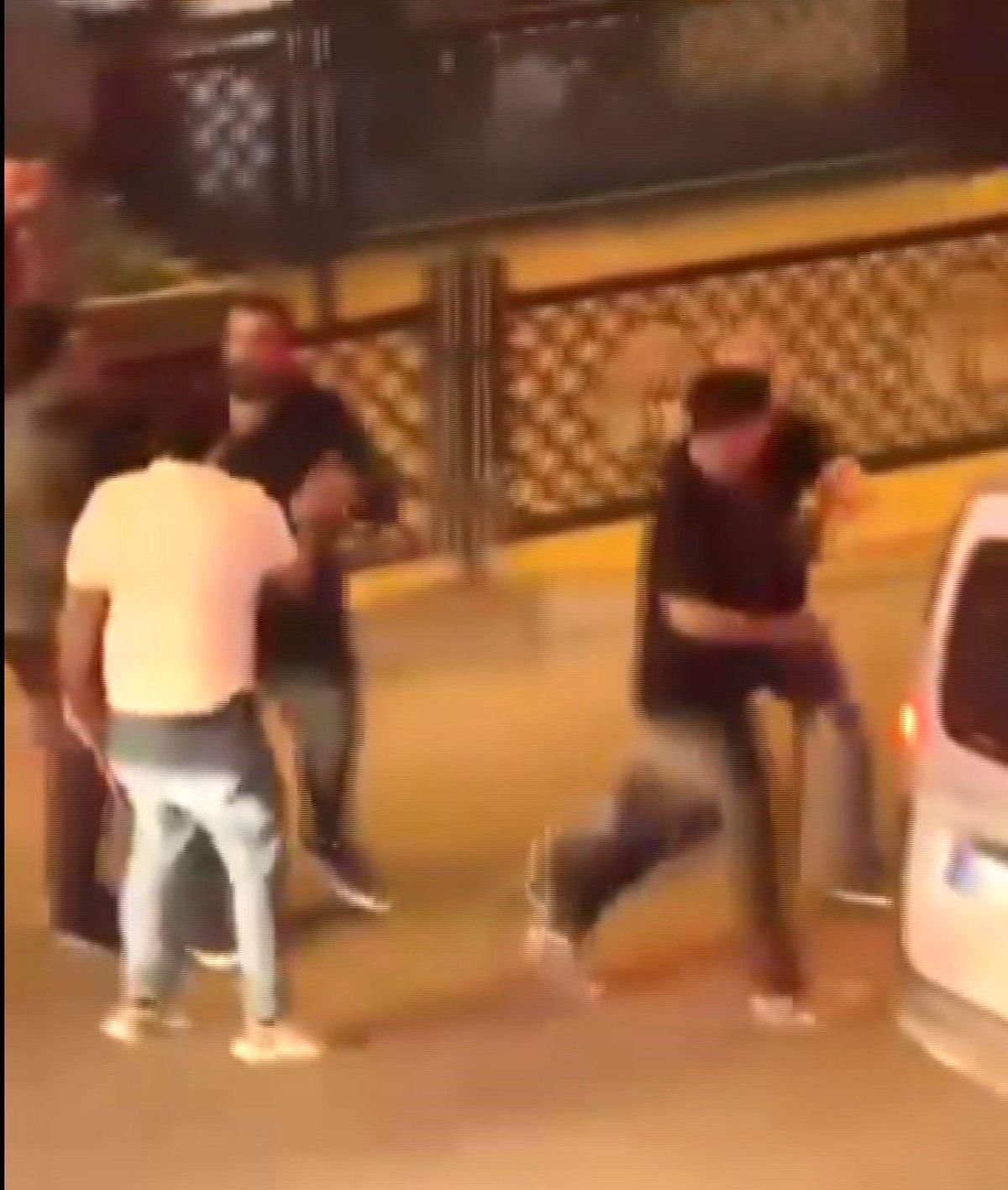 Şırnak'ta taşlı sopalı kavga: 3'ü polis 6 yaralı, 11 gözaltı