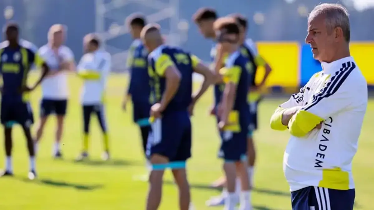 Fenerbahçe'de 17 bilet birden kesildi! Tarihi ayrılık operasyonu