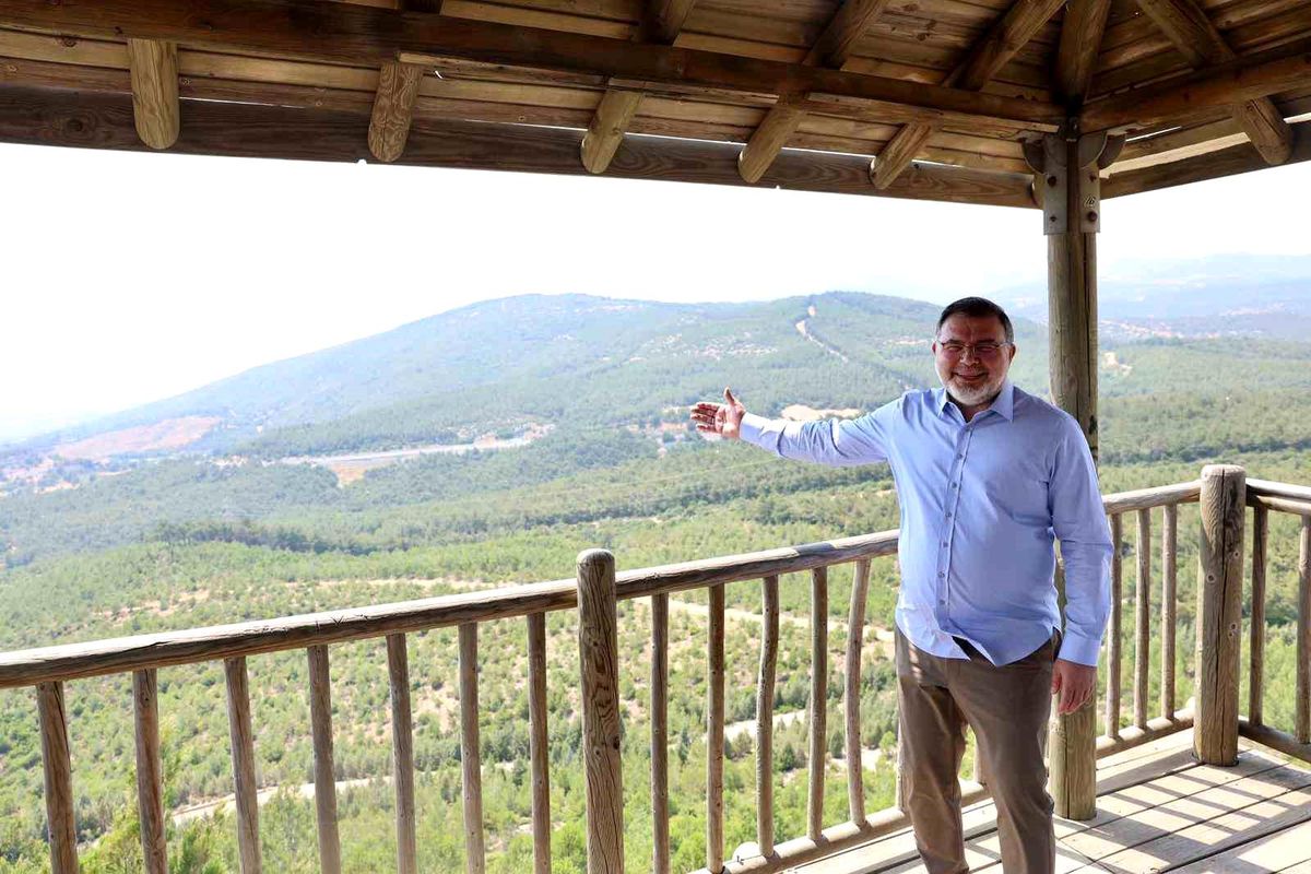 AK Parti İzmir'de 206 milyon fidan ve tohum toprakla buluştu