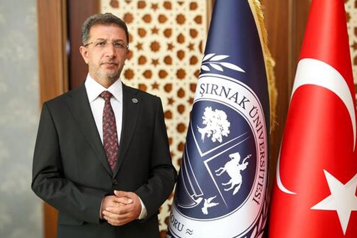 Üniversiteye akrabalarını dolduran rektör Abdurrahim Alkış: İnancım gereği yaptım, emrimdir; tebrik edin