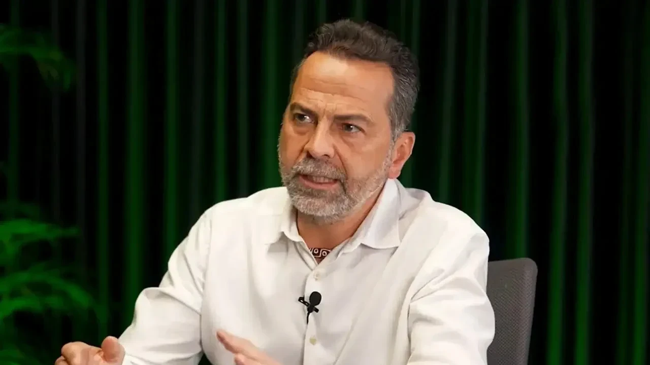 Nasuh Mahruki'nin 15 Temmuz paylaşımına soruşturma: Gözaltına alındı
