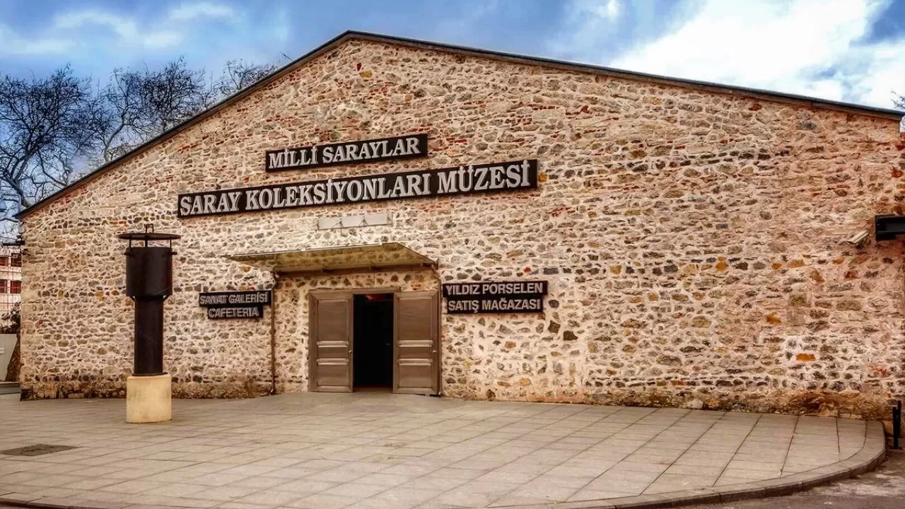 Cam Mozaik Sergisi Dolmabahçe Sarayı Koleksiyonları Müzesi'nde sanatseverlerle buluşuyor