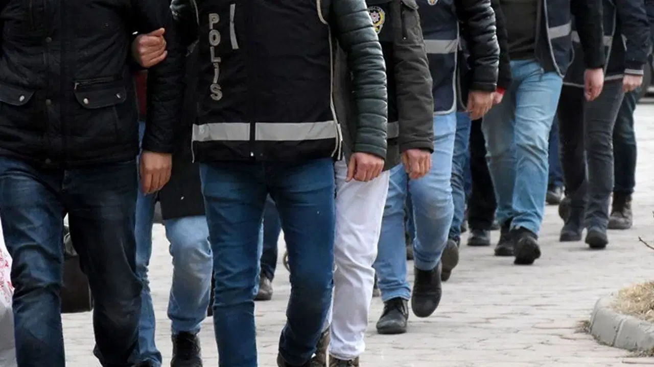 Muğla merkezli 3 ilde dolandırıcılık operasyonu: 17 gözaltı