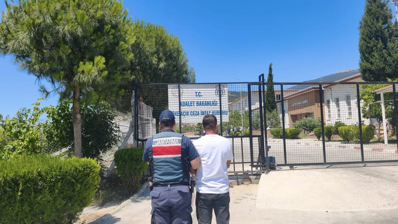 8 yıl hapis cezasıyla aranıyordu: Firarinin saklandığı yer ortaya çıktı