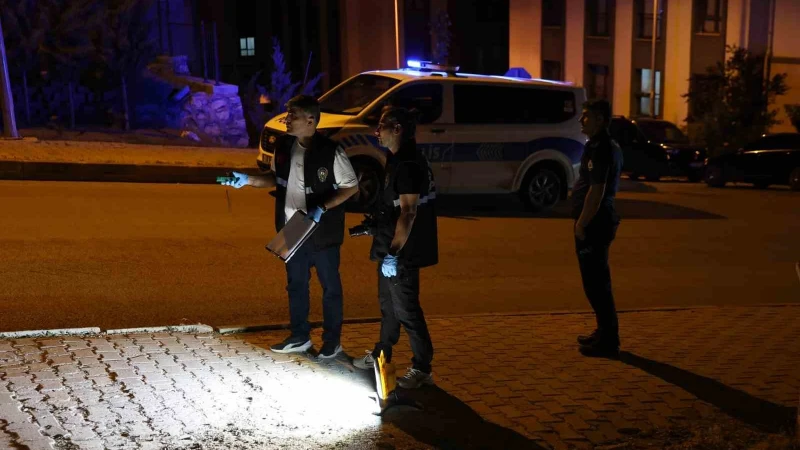 Elazığ’da silahlı ve bıçaklı kavga: İki kişi ağır yaralandı