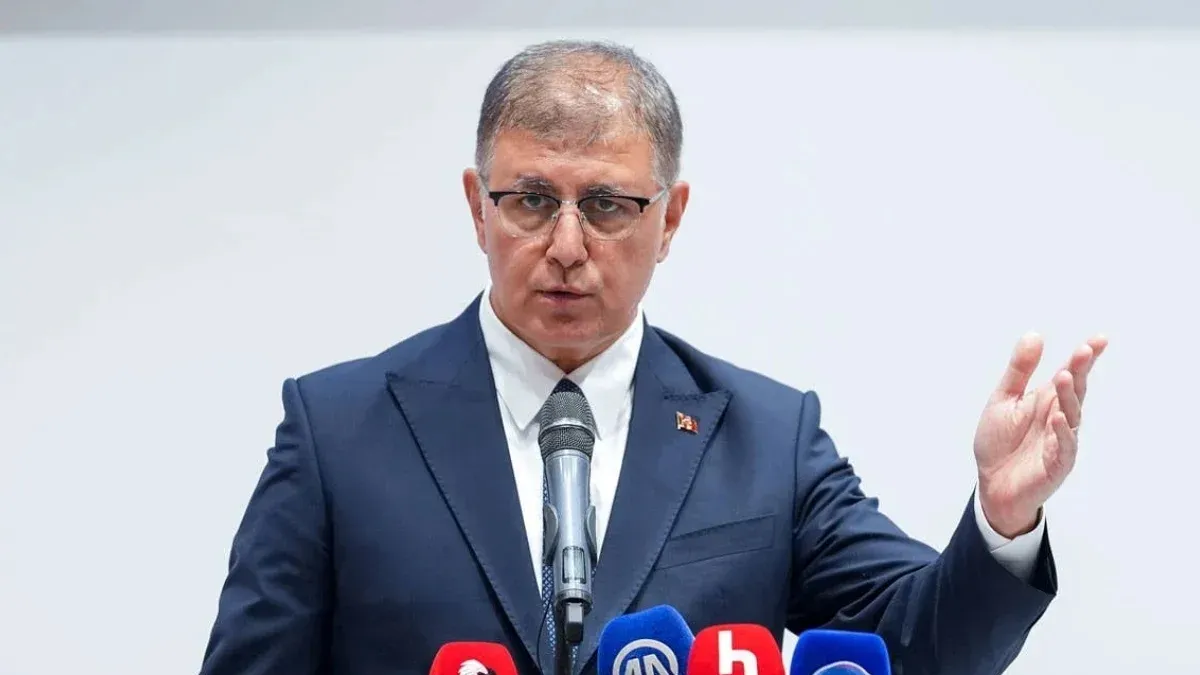 Özgür Özel'e İzmir şoku! Cemil Tugay kararını açıkladı