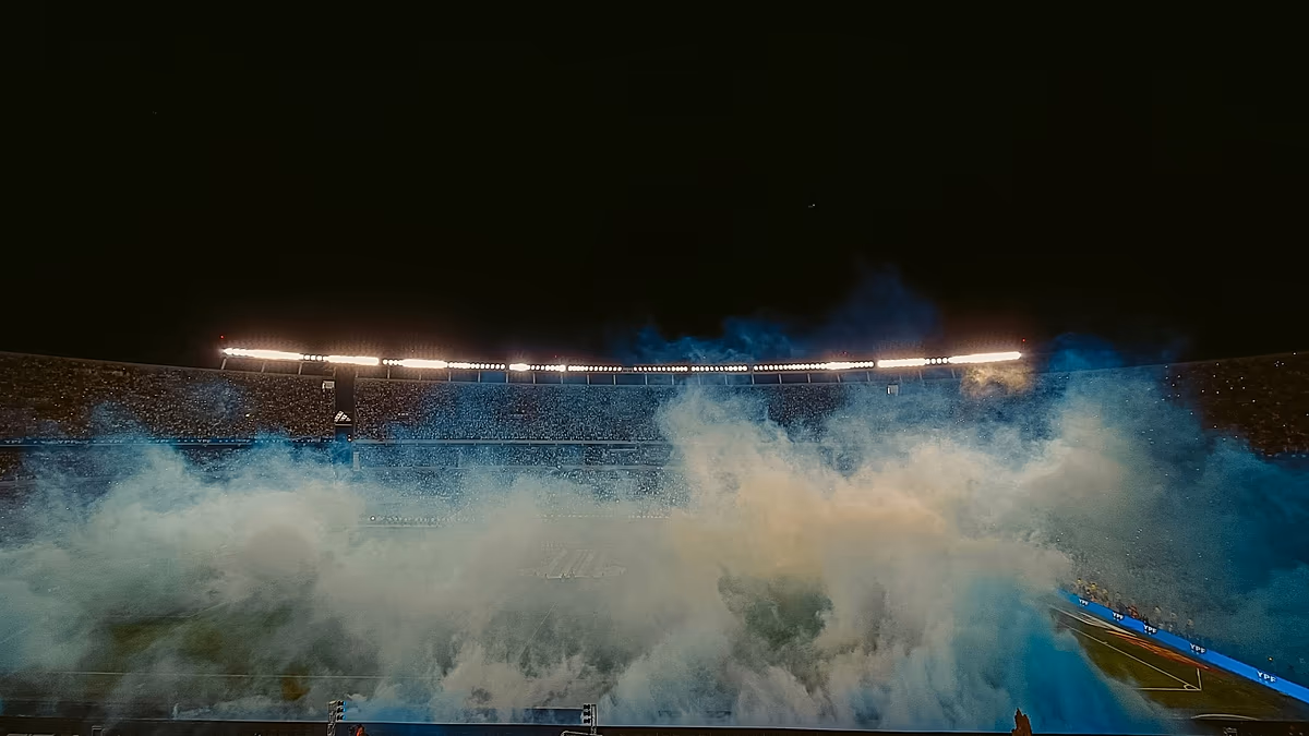 İklim uzmanları neden FIFA ve popstarları bilet indirimine çağırıyor
