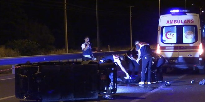 Kütahya'da motosikletle elektrikli bisiklet çarpıştı: 1 ölü, 1 yaralı