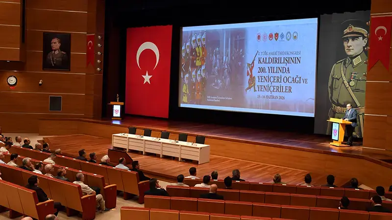 İstanbul'da 'Yeniçeriliğin kaldırılışının 200’üncü yılında 2’nci Türk Askeri Tarih Kongresi' başladı