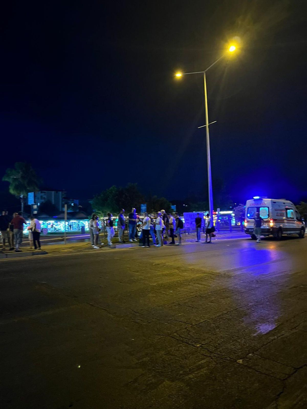 Otomobilin çarptığı turist hastanede öldü