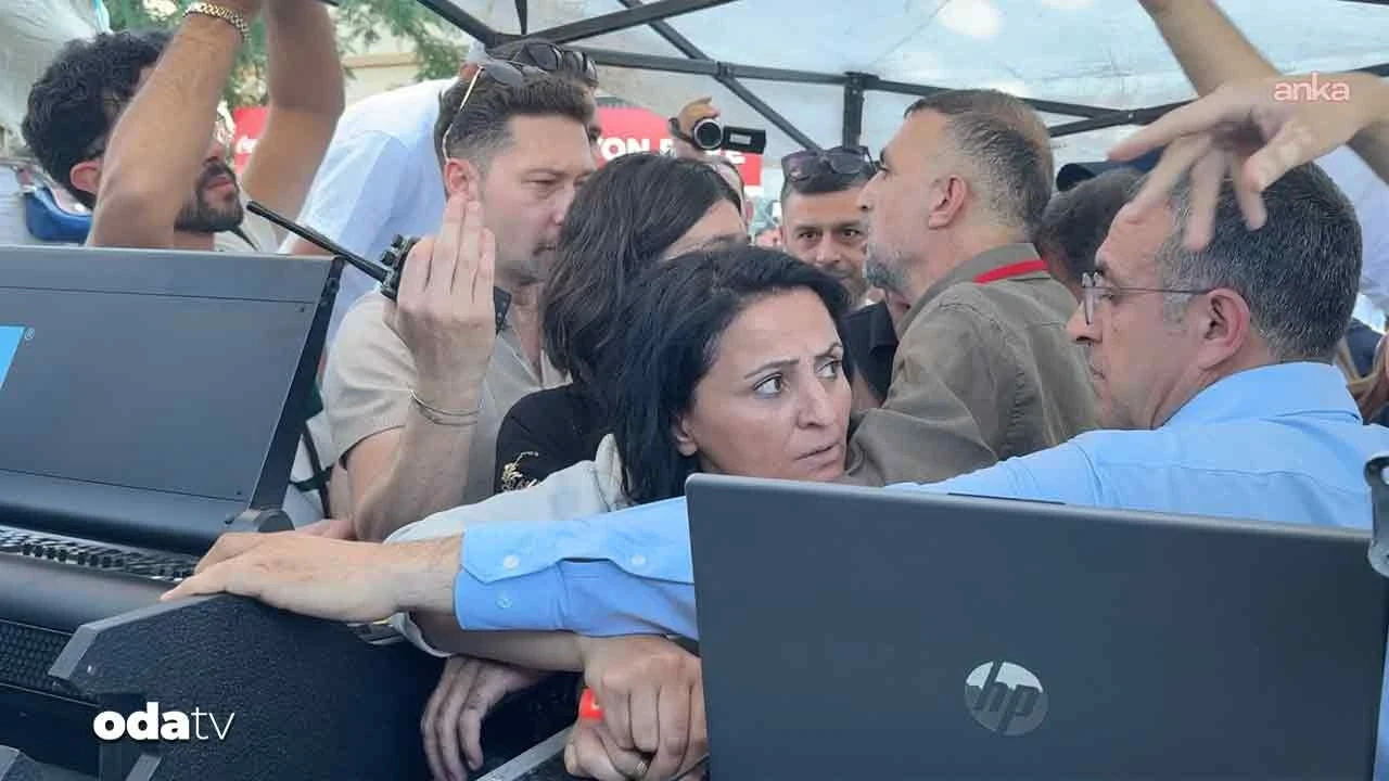 'Öcalan' mitinginde polise flaş belleği vermediler