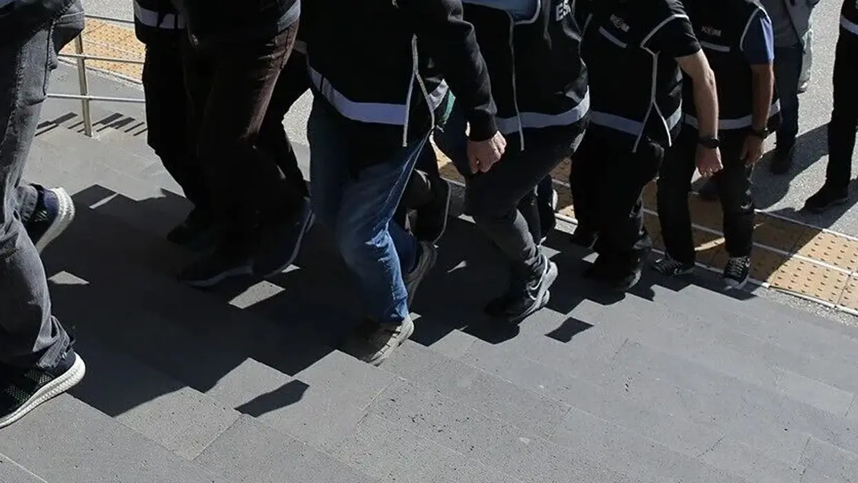 5 milyar liralık yasa dışı bahis ağına darbe! Cezaevine gönderildiler