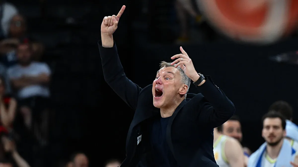 Derbide Jasikevicius ihraç edildi!