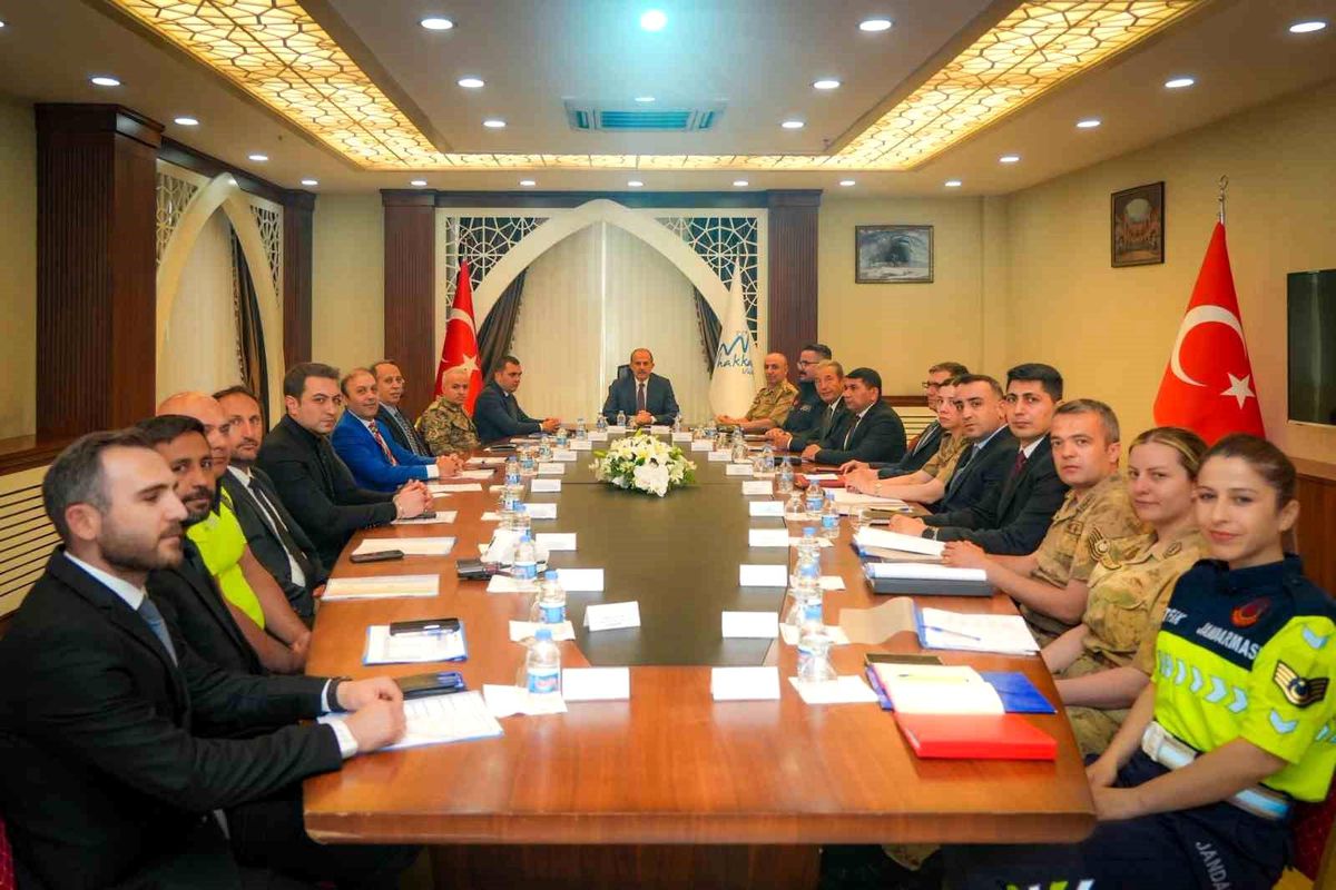 Hakkari'de aranan 340 şahıs yakalandı