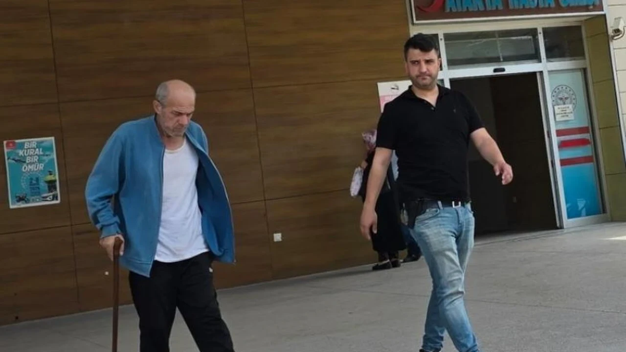 Dolandırıcılık suçundan aranıyordu...Firari hükümlü saklandığı evde yakalandı