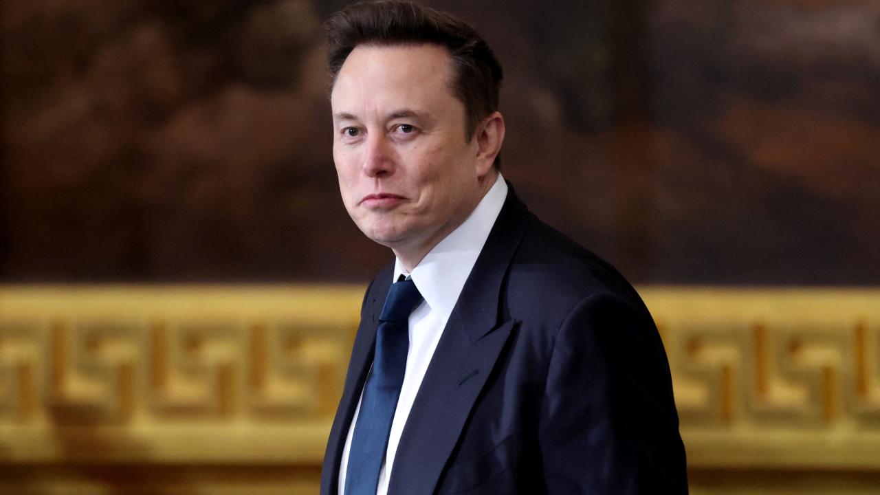 Elon Musk’ın "trilyoner" unvanı kısa sürdü