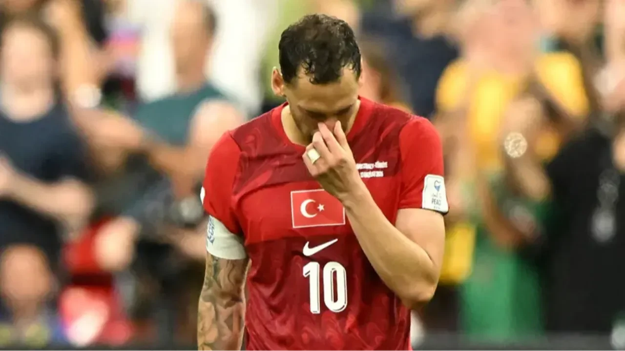Hakan Çalhanoğlu ülkeye döner dönmez açıkladı! Sosyal medya hesabından paylaştı