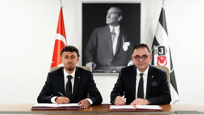 Beşiktaş, İlhan Fakılı ile 4 yıllık sözleşme imzaladı