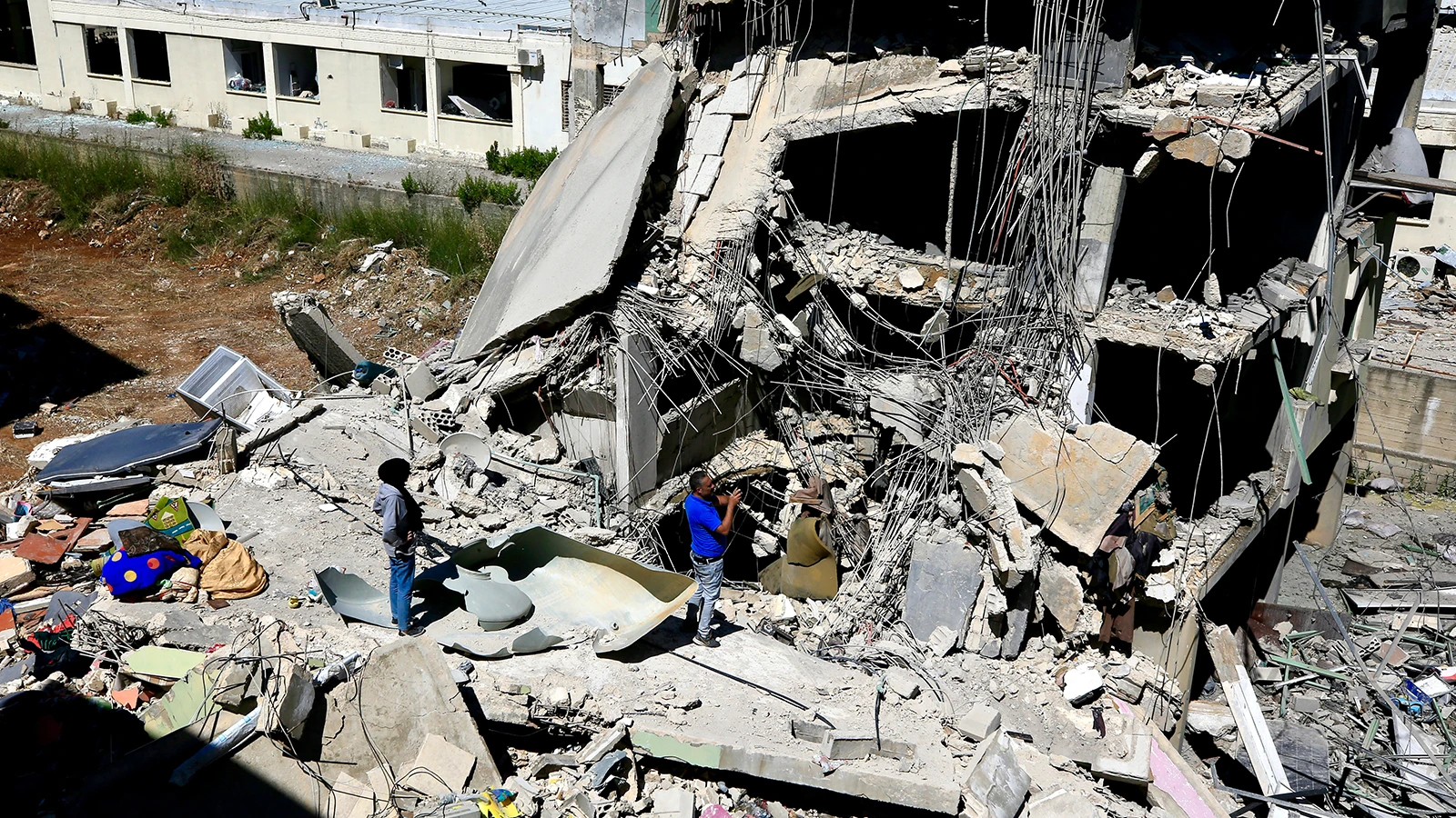 İsrail'in Lübnan'a saldırılarında can kaybı 3 bin 912'ye yükseldi