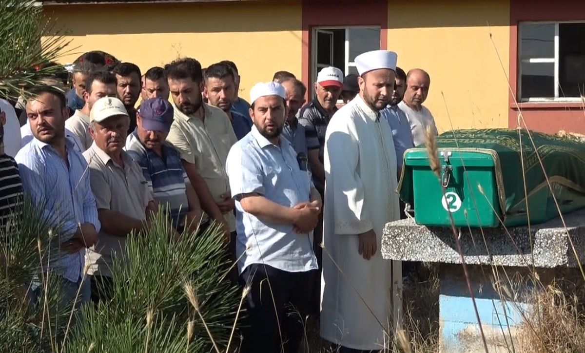 22 yaşındaki Mustafa, motosiklet kazasında öldü